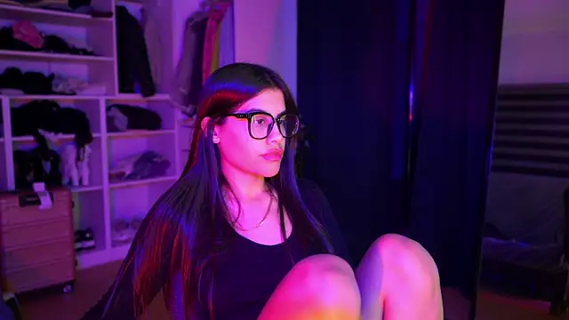 capriciousqueen online show from 10/08/25, 03:15