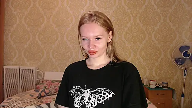 Kitkaat00 online show from 05/01/26, 02:32