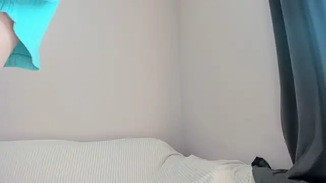 Snapshot of GraceBrawn chatting on 09/15/25, 05:40 GraceBrawn online show from 09/15/25, 05:40