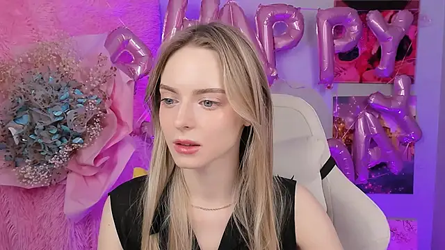 JuliaBrewwer online show from 09/22/25, 10:39