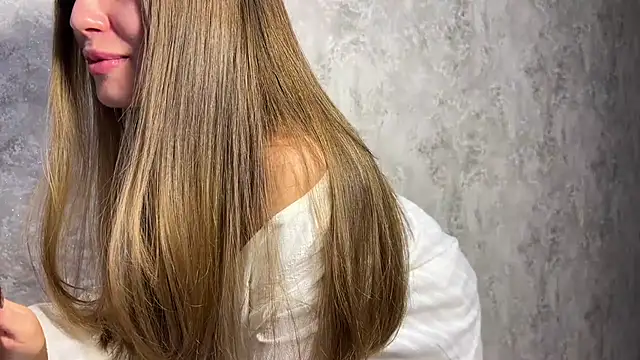 LushMira online show from 10/26/25, 02:39