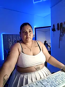 AndreaKinky online show from 10/19/25, 08:15