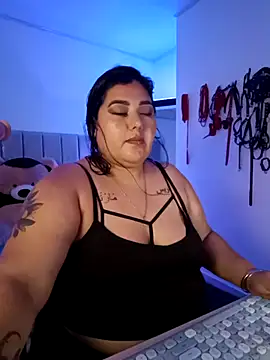 AndreaKinky online show from 11/14/25, 08:13