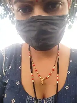 Snapshot of SEXY-SIMI-BHABI chatting on 03/05/26, 11:28 SEXY-SIMI-BHABI online show from 03/05/26, 11:28