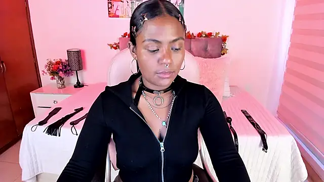 Lucie Harper online show from 09/10/25, 08:09