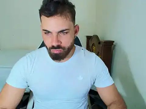 Snapshot of max_love255 chatting on 09/26/25, 07:29 max love255 online show from 09/26/25, 07:29