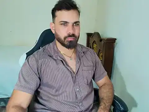 Snapshot of max_love255 chatting on 09/27/25, 07:19 max love255 online show from 09/27/25, 07:19