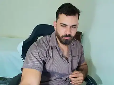 Snapshot of max_love255 chatting on 09/28/25, 07:30 max love255 online show from 09/28/25, 07:30