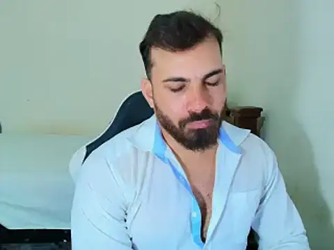 Snapshot of max_love255 chatting on 10/02/25, 07:32 max love255 online show from 10/02/25, 07:32