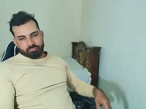 Snapshot of max_love255 chatting on 10/10/25, 09:58 max love255 online show from 10/10/25, 09:58