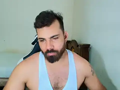 Snapshot of max_love255 chatting on 11/06/25, 10:10 max love255 online show from 11/06/25, 10:10