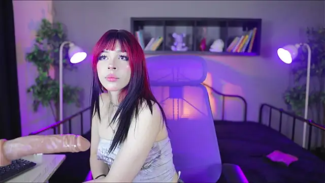 Snapshot of Sabrina_bloom chatting on 09/28/25, 09:31 Sabrina bloom online show from 09/28/25, 09:31