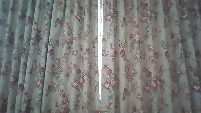 Snapshot of Spence2039 chatting on 09/13/25, 10:42 Spence2039 online show from 09/13/25, 10:42