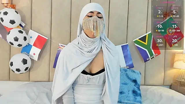  Zahiira  online show from 07/10/26, 12:08