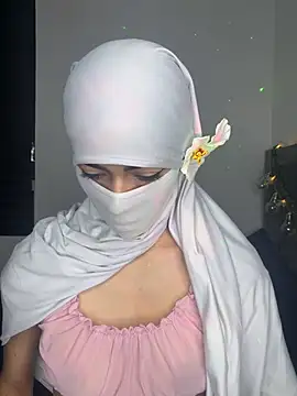  Zahiira  online show from 07/16/26, 11:38