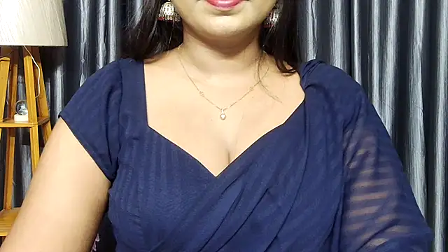 Snapshot of Webrowncouple chatting on 10/15/25, 03:01 Webrowncouple online show from 10/15/25, 03:01