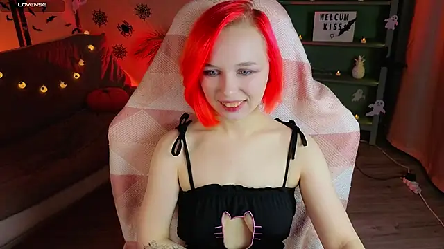 Snapshot of NaomiYoru chatting on 10/23/25, 08:29 NaomiYoru online show from 10/23/25, 08:29