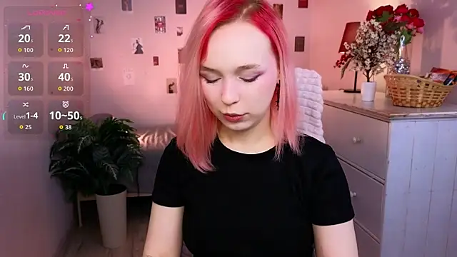 NaomiYoru online show from 04/28/26, 08:36