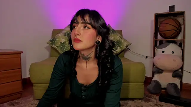 lola n apolo online show from 10/03/25, 01:57