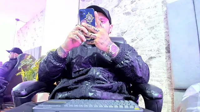 natevillage online show from 10/08/25, 12:19