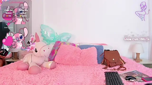 Ariana-Fernandez online show from 09/25/25, 12:42