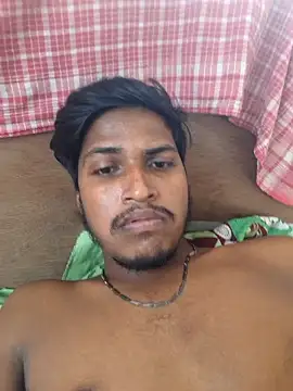 Snapshot of rohanh234 chatting on 10/23/25, 08:02 rohanh234 online show from 10/23/25, 08:02