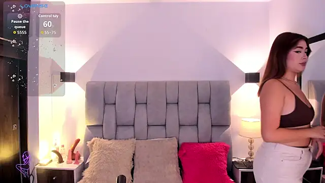 Mia volkova online show from 10/26/25, 12:33