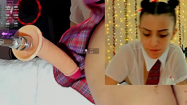 Snapshot of Kitty__Rose__ chatting on 11/12/25, 10:04 Kitty Rose online show from 11/12/25, 10:04