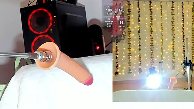 Snapshot of Kitty__Rose__ chatting on 11/24/25, 10:04 Kitty Rose online show from 11/24/25, 10:04