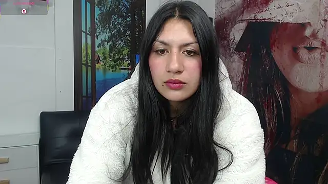 gigi gilt  online show from 09/10/25, 04:34