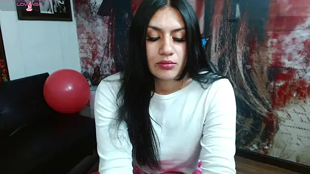 gigi gilt  online show from 05/23/26, 04:39