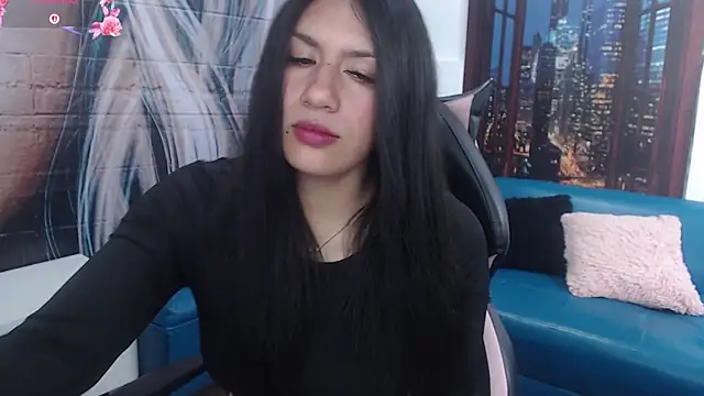 gigi gilt  online show from 07/29/26, 03:10