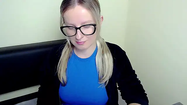 VanillaRose  online show from 09/12/25, 06:24