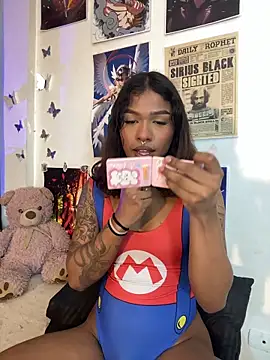 Snapshot of cam11_07 chatting on 10/26/25, 05:08 cam11 07 online show from 10/26/25, 05:08