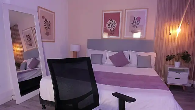 AuroraEvanss online show from 07/02/26, 10:16