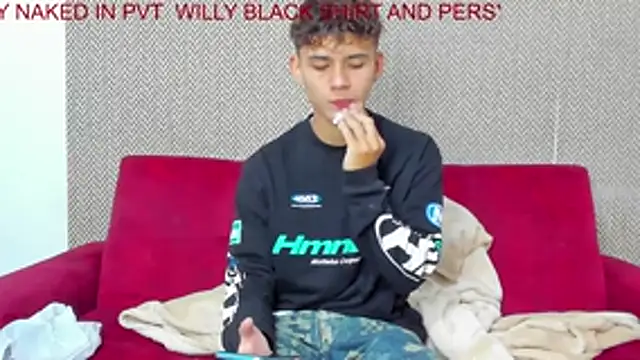 Snapshot of willy_sexxx18 chatting on 01/11/26, 02:00 willy sexxx18 online show from 01/11/26, 02:00