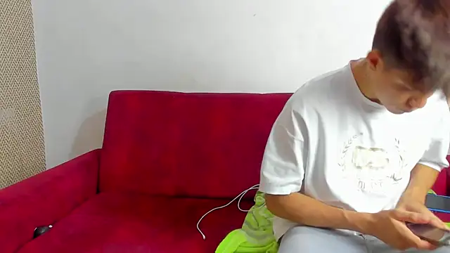 Snapshot of willy_sexxx18 chatting on 03/14/26, 07:52 willy sexxx18 online show from 03/14/26, 07:52