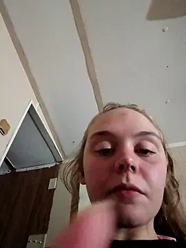 Snapshot of ryder393 chatting on 10/04/25, 12:52 ryder393 online show from 10/04/25, 12:52