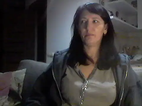 Elena48324 online show from 01/12/26, 06:46