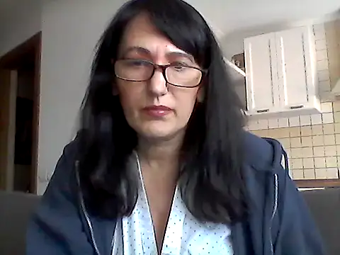 Elena48324 online show from 03/04/26, 12:33
