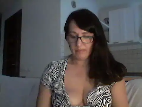 Elena48324 online show from 07/08/26, 04:33