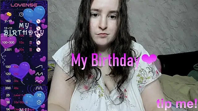 Snapshot of alice_allens chatting on 09/25/25, 01:04 alice allens online show from 09/25/25, 01:04