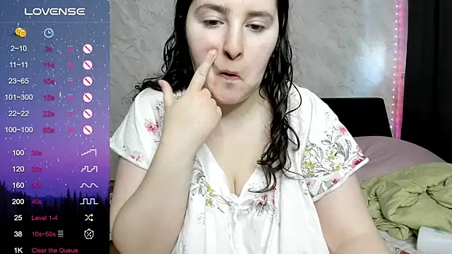 Snapshot of alice_allens chatting on 10/01/25, 12:11 alice allens online show from 10/01/25, 12:11