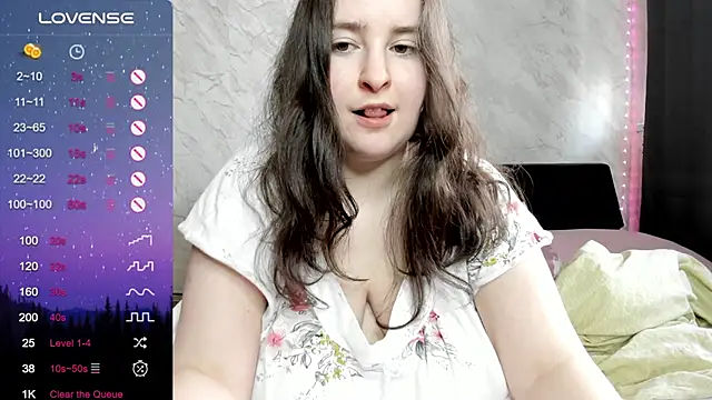 Snapshot of alice_allens chatting on 10/03/25, 10:45 alice allens online show from 10/03/25, 10:45