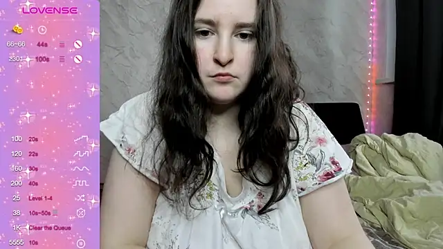 Snapshot of alice_allens chatting on 10/24/25, 11:06 alice allens online show from 10/24/25, 11:06