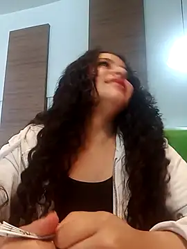 Yaya watson online show from 10/07/25, 08:17