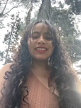 Snapshot of Yaya_watson chatting on 02/13/26, 08:27 Yaya watson online show from 02/13/26, 08:27