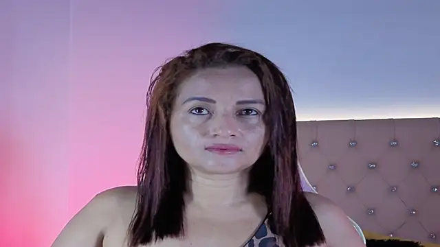 Zafiro  Brown online show from 11/10/25, 12:04