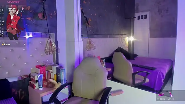 Snapshot of Viiolettlopez chatting on 09/18/25, 01:24 Viiolettlopez online show from 09/18/25, 01:24