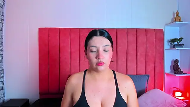 ashley Olsen online show from 11/05/25, 03:06